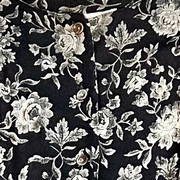 JH Collectables Black Floral Skirt Top and Sweater Vest Set Plus Size 22W - Picture 6 of 16